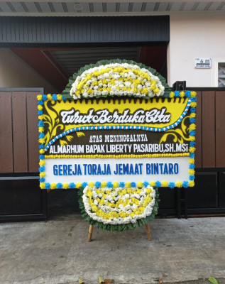 Papan Bunga Duka di Banuaran Nan Xx